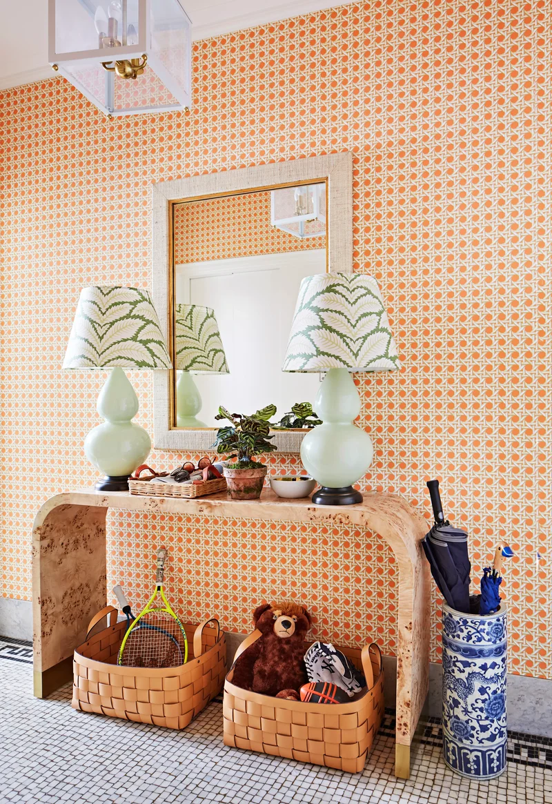 Console Table with Lamps