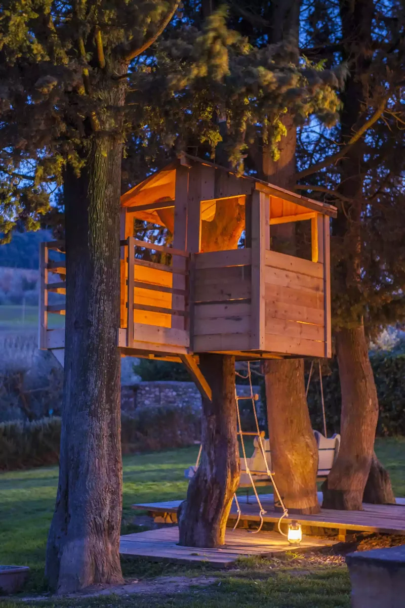 28 Creative Treehouse Ideas Your Kids Will Absolutely Love 8 Construct a Pallet Wood Treehouse