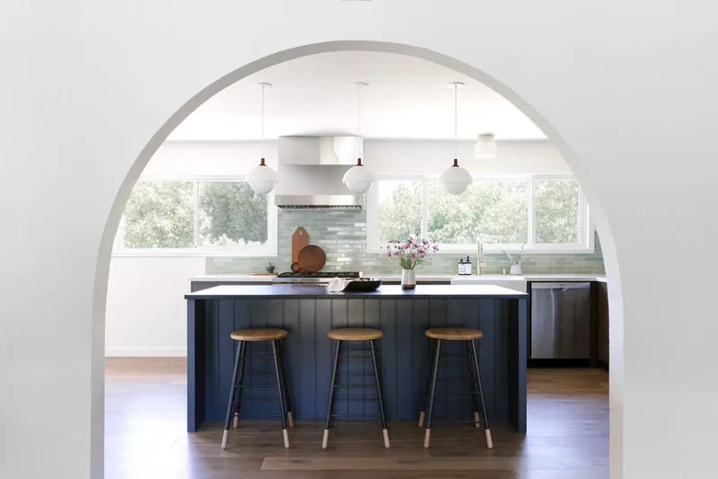 Contemporary Farmhouse Kitchen