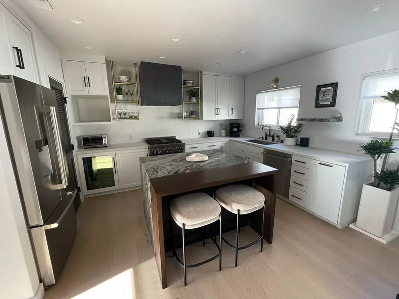 Contrasting Materials