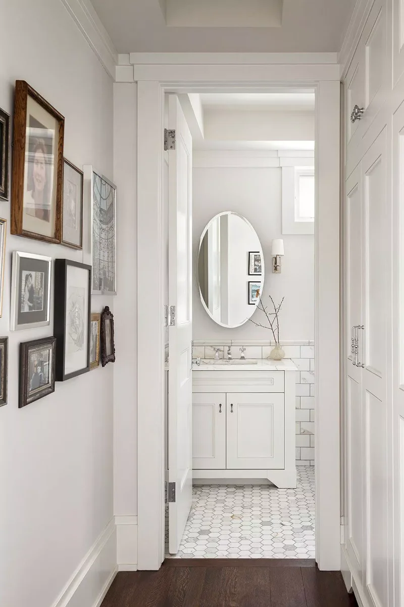 28 Small Bathroom Paint Colors That Create Spacious Vibes 6 Cool White