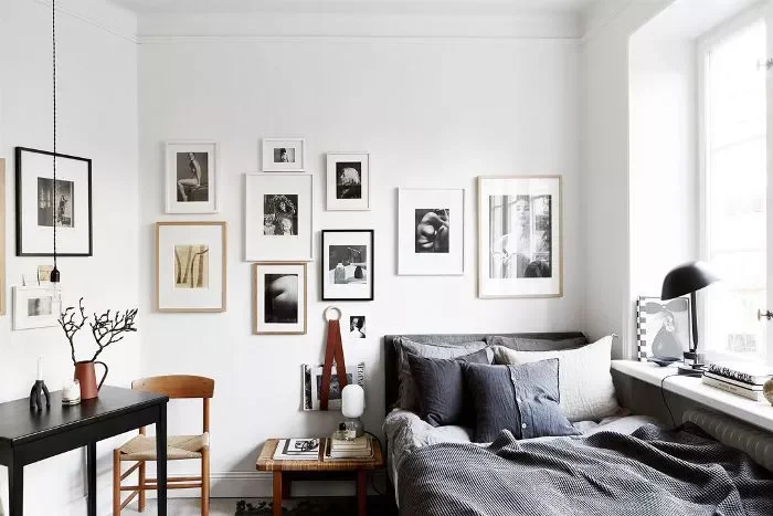 23 Small Bedroom Layout Ideas to Make Your Space Feel Larger 12 Corner Bed and Window Ledge