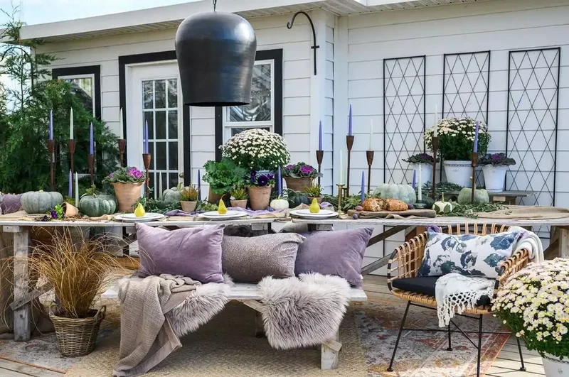 62 Stunning Thanksgiving Table Settings That Will Wow Guests 46 Cozy Backyard Thanksgiving