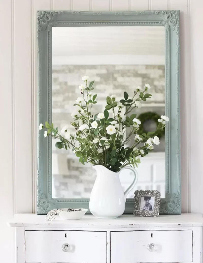 Craft a DIY Painted Mirror Frame