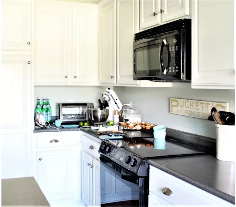 25 Beautiful Painted Kitchen Cabinet Ideas for Your Home 10 Creamy White Cabinetry