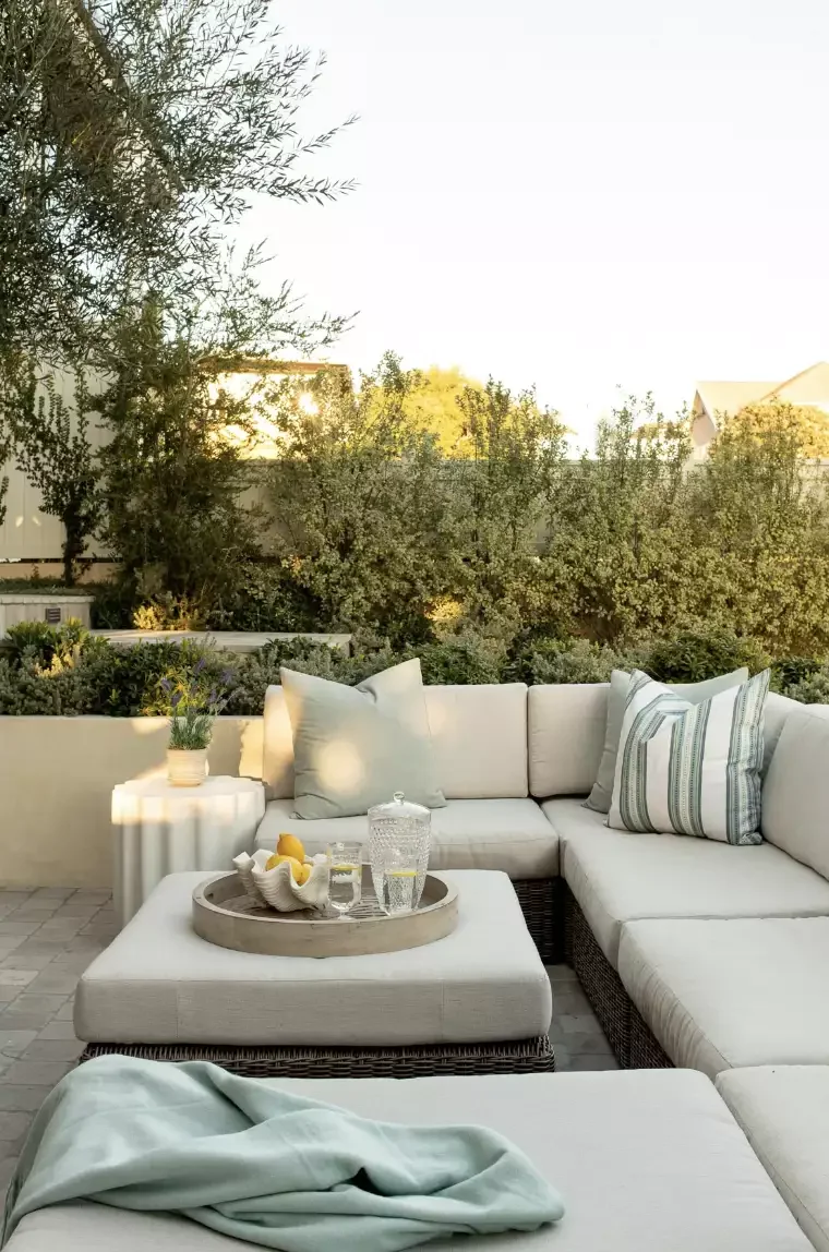 66 Beautiful Patio Landscaping Ideas for Your Outdoor Space 48 Create a Privacy Fence