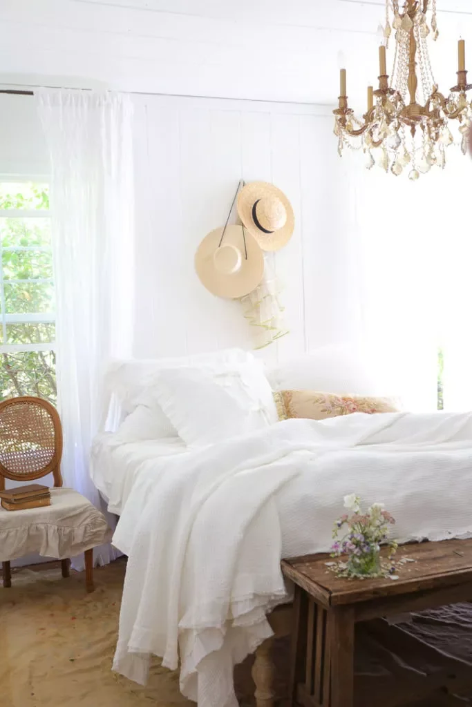 47 Bohemian Bedroom Designs That Feel Relaxed and Unique 21 Create a Romantic Ambiance