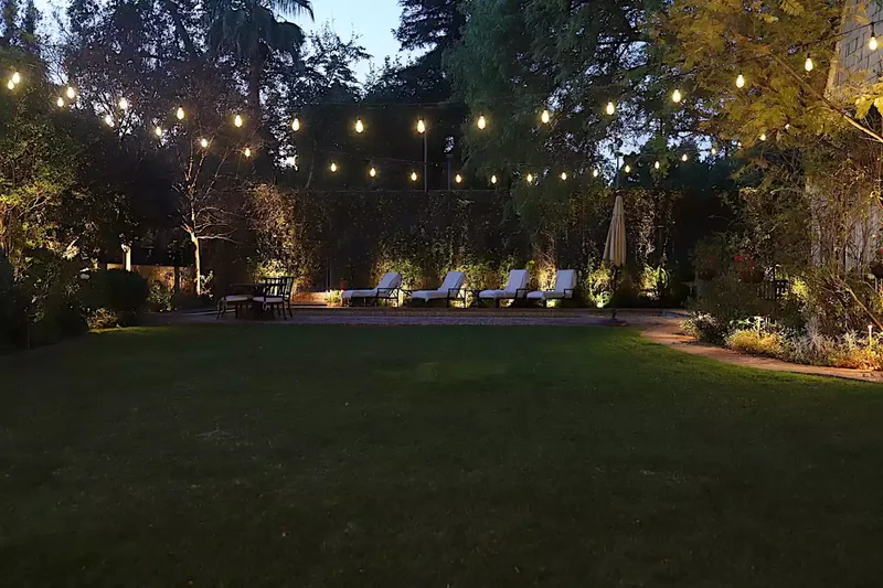 Curved Garden Path Lighting