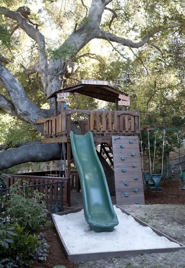 28 Creative Treehouse Ideas Your Kids Will Absolutely Love 9 Customize a Tree Fort