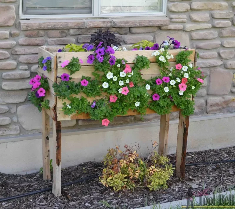 35 DIY Backyard Garden Projects to Transform Your Space 15 DIY Pallet Planter Box for Cascading Flowers