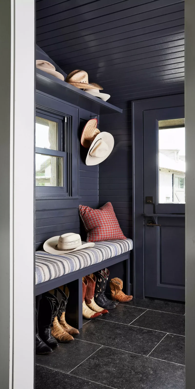 Dark Mudroom Ideas