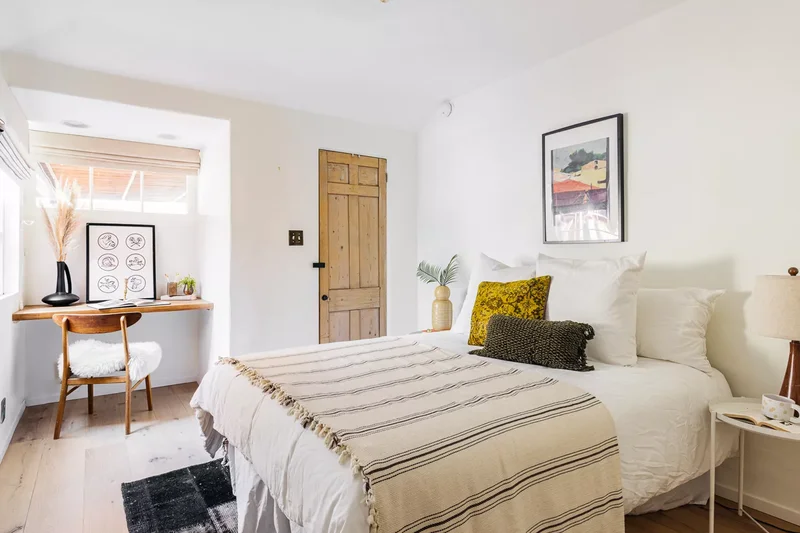 22 Calming and Expert-Approved Bedroom Layout Designs 4 Decide the Bedroom