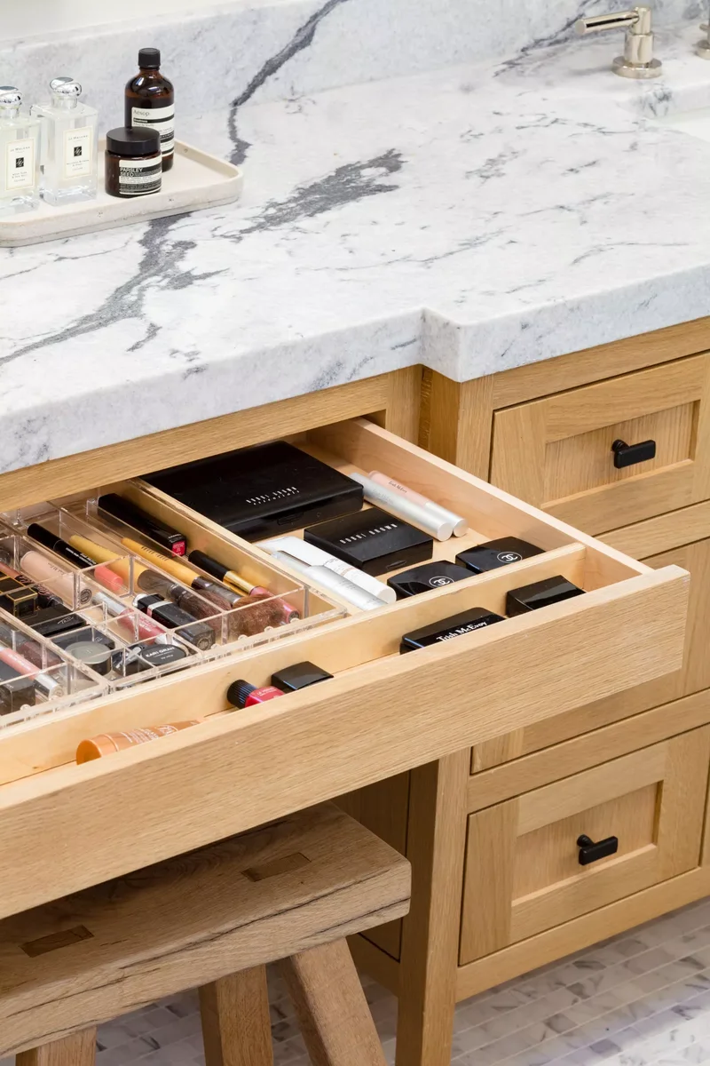 17 Makeup Vanity Ideas for Your Bathroom's Daily Routine 4 Deck Out Your Drawers