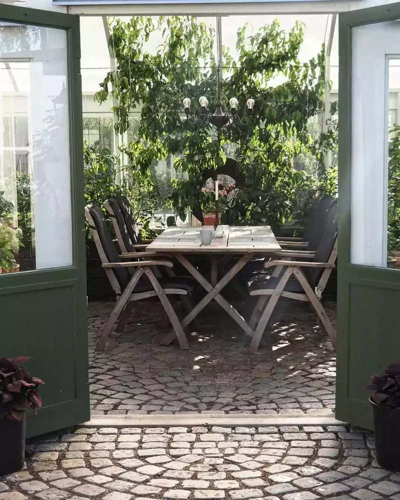 Design Your Own Dining Oasis