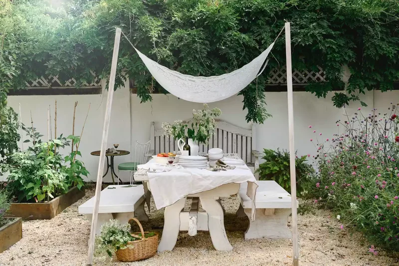 Diagonal Trellis Fence Top