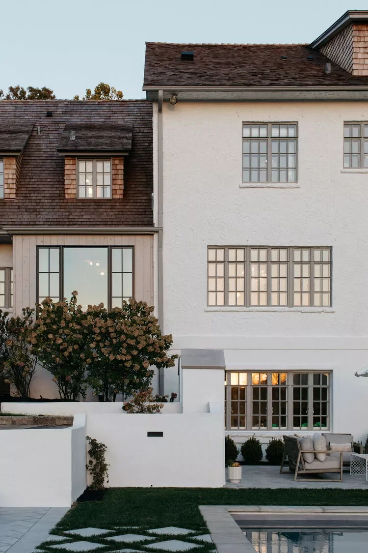 45 Beautiful Backyard Walkway Ideas to Transform Your Yard 11 Diamond Pattern Pavers