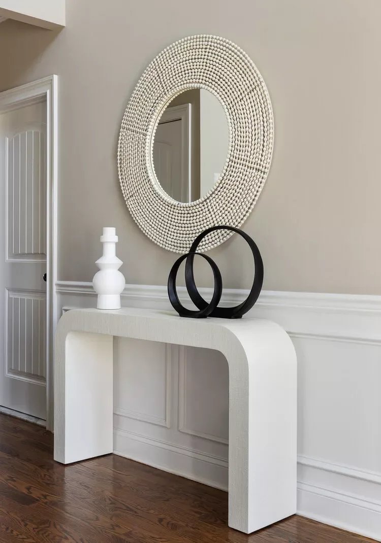 Display Contemporary Decor