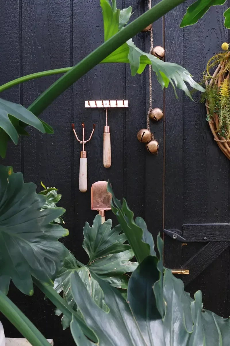 57 Stunning Garden Decor Ideas to Transform Your Outdoor Space 53 Display Tools Like Art