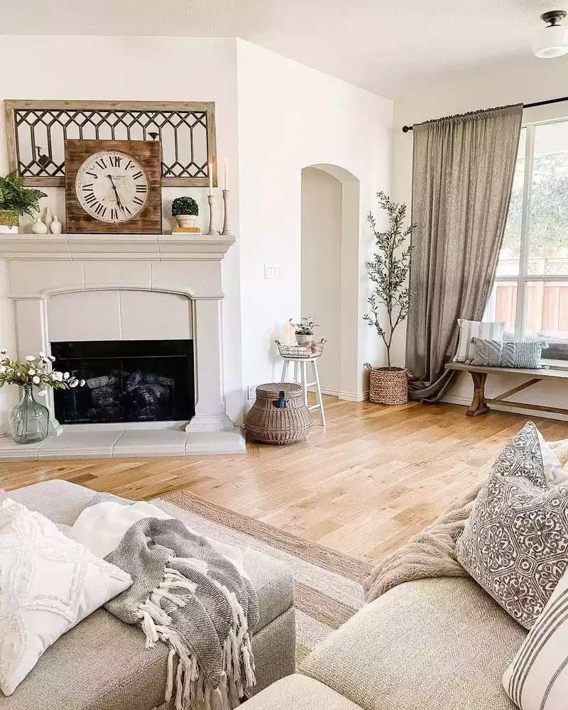 Display a Decorative Clock