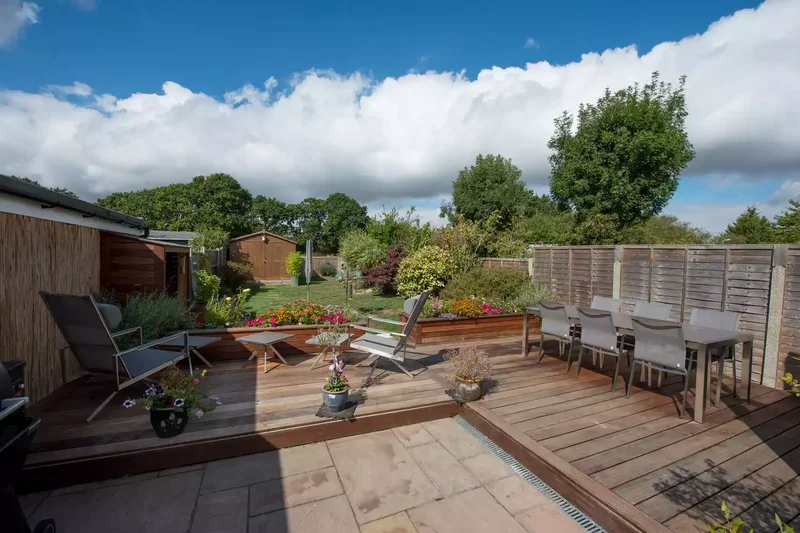 15 Beautiful Floating Deck Ideas for Any Outdoor Space 13 Divided Into Zones