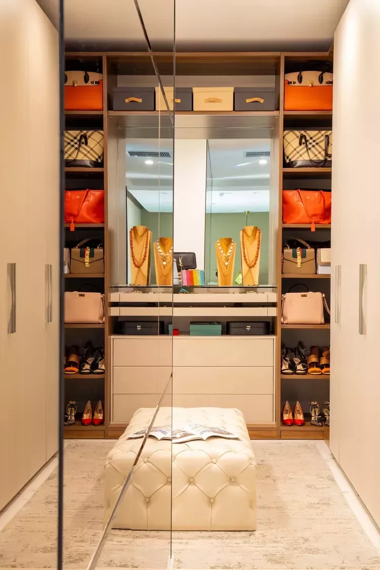 Double Space With Mirrors