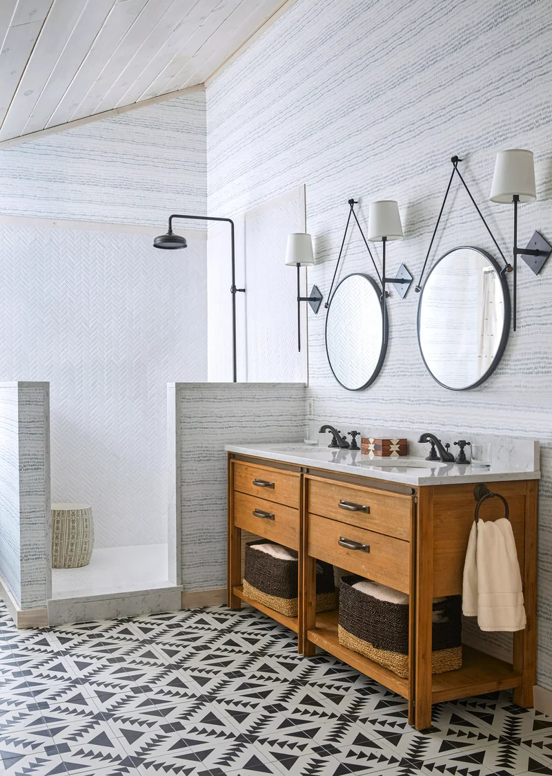 51 Stunning and Inspired Bathroom Wall Decoration Ideas 39 Draw the Eyes Up