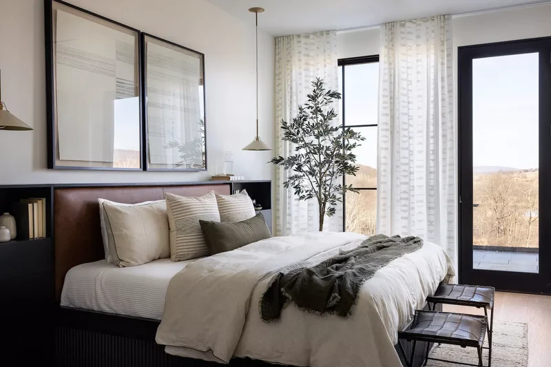 29 Neutral Bedroom Designs You'll Love Cozying Up In This Fall 21 Earthy Neutral Bedroom