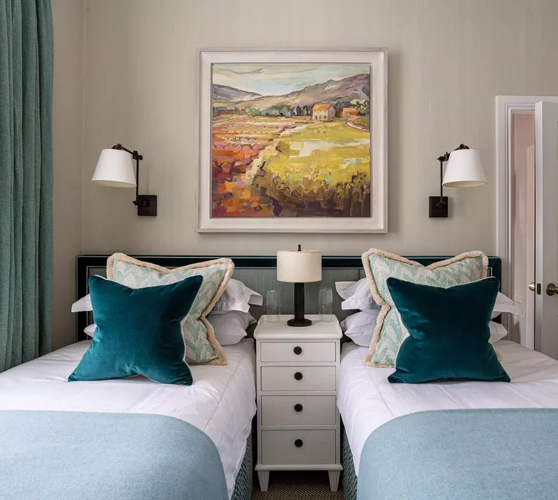 32 Stunning and Striking Teal Bedroom Design Inspirations 4 Ease Into Teal With Pillows