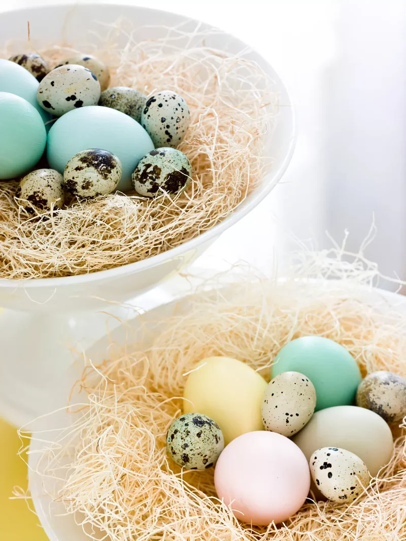 42 Easter Centerpiece Ideas and Table Decor for Spring 3 Easter Grass and Eggs Centerpiece