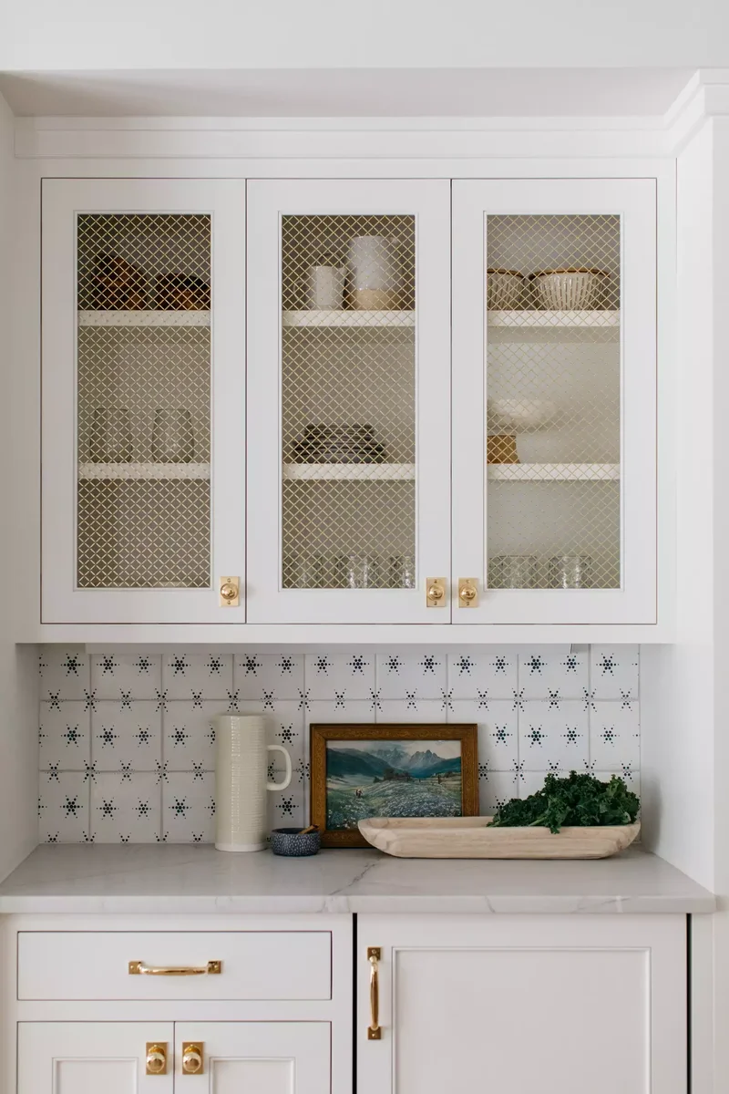 Easy Cabinet Door Makeover