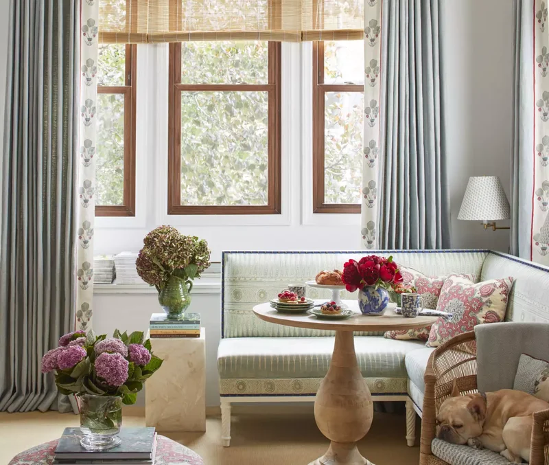 30 Breakfast Nook Ideas to Create Your Inviting Corner 3 Eclectic Breakfast Nook