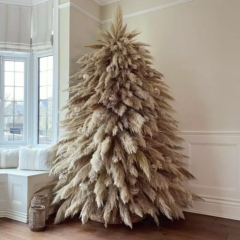 DIY Christmas Tree Ideas Worth Displaying for Your Guests 36 Elegant Pampas Grass Tree