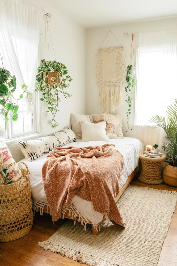 45 Warm and Inviting Bedroom Ideas for Ultimate Comfort 44 Embrace Boho Style