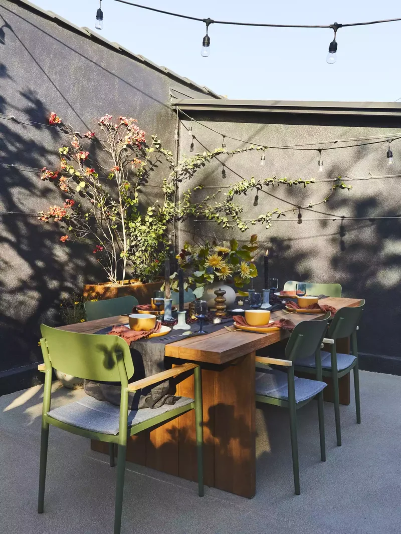39 Contemporary Backyard Ideas to Elevate Your Outdoor Oasis 8 Embrace Earth Tones