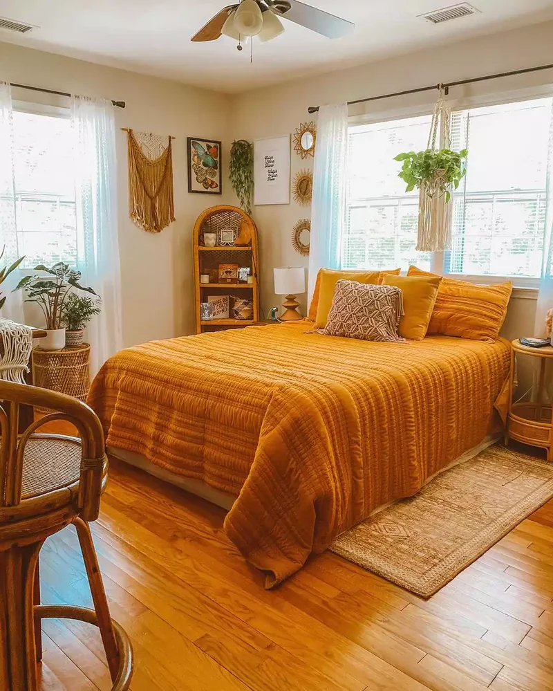 30 Beautiful Bedding Ideas to Make Your Bedroom Extra Cozy 22 Energize With Color