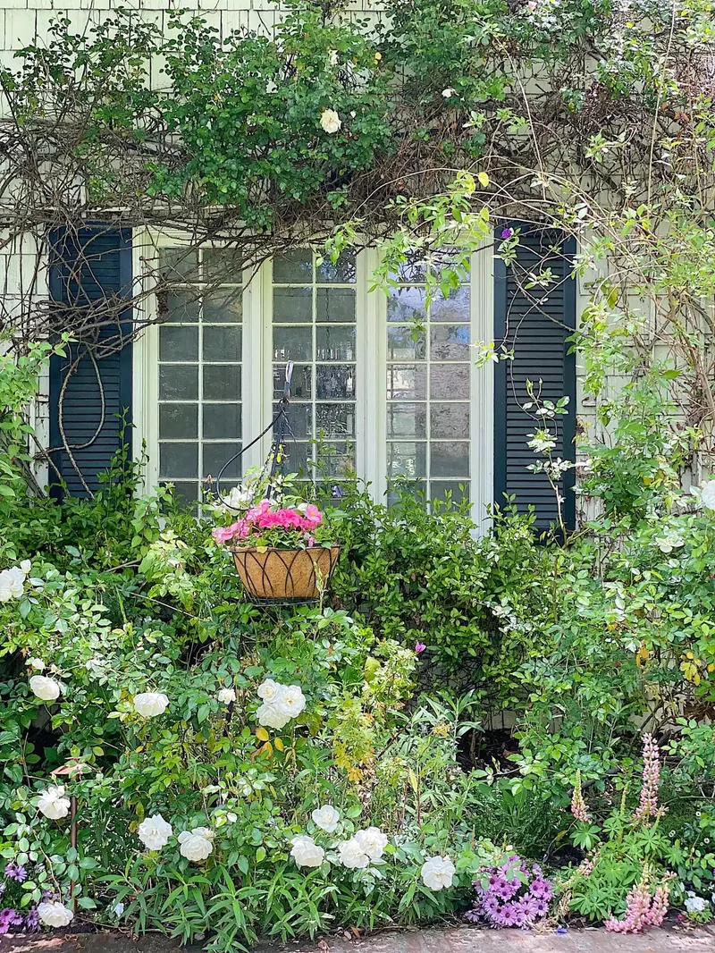 27 Stunning Flower Garden Designs and Layout Inspirations 4 English Flower Garden