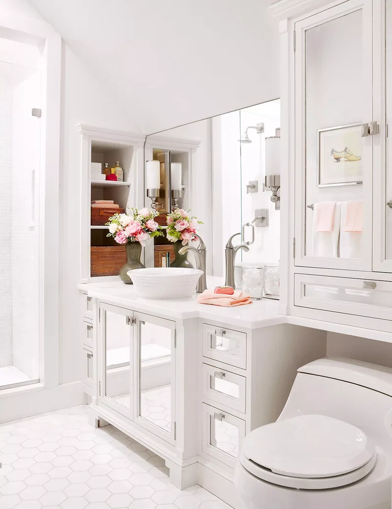 Expand Your Bathroom with Mirrored Accents