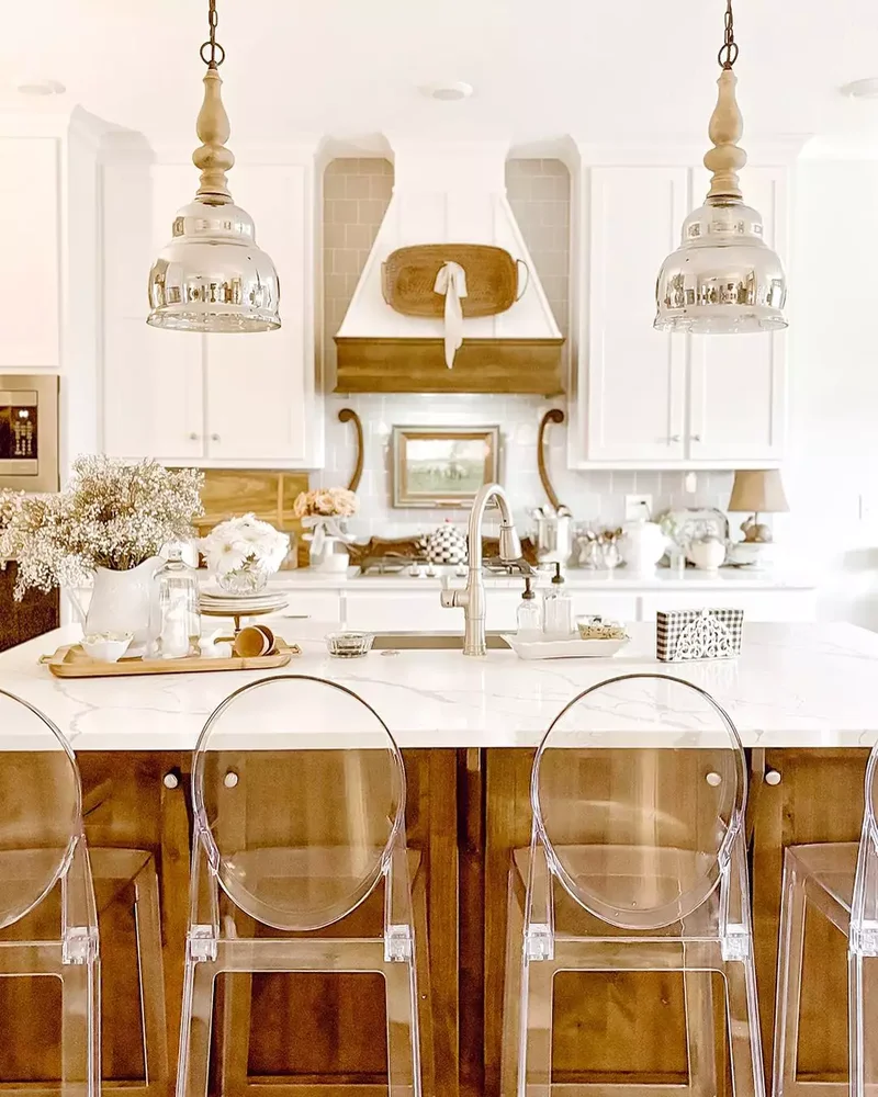 Farmhouse Kitchen With Modern Flair