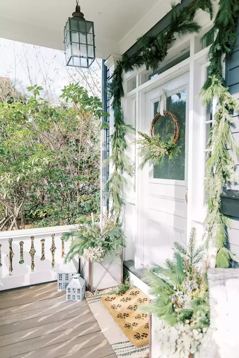 Christmas Door Decorating Ideas: 30 Designer Looks to Try 5 Foraged Front Door Wreath