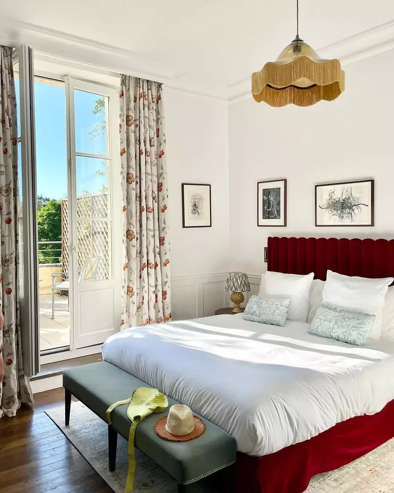 35 Apartment Bedroom Ideas to Add Personality and Warmth 13 Frame Your View