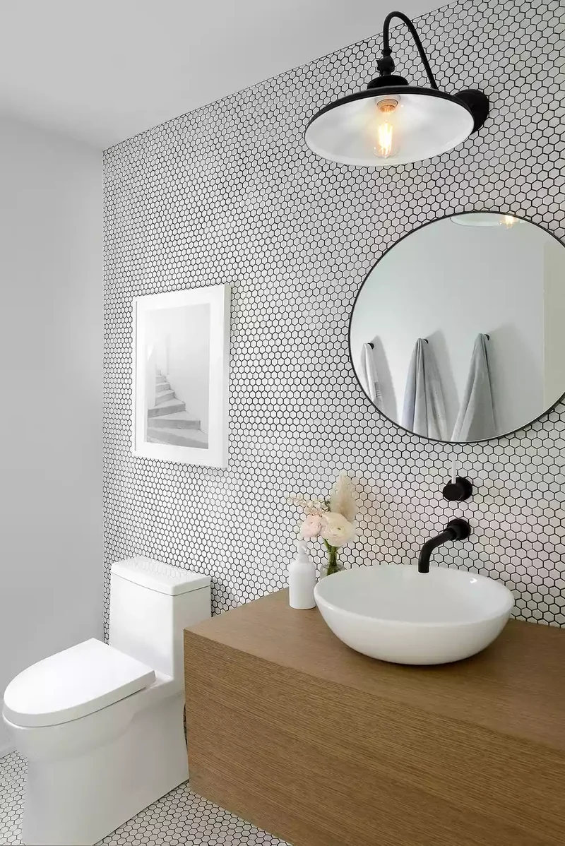 Geometric Minimalist Tile
