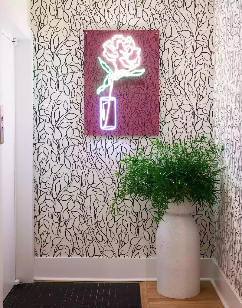 Get Artsy With a Neon Sign