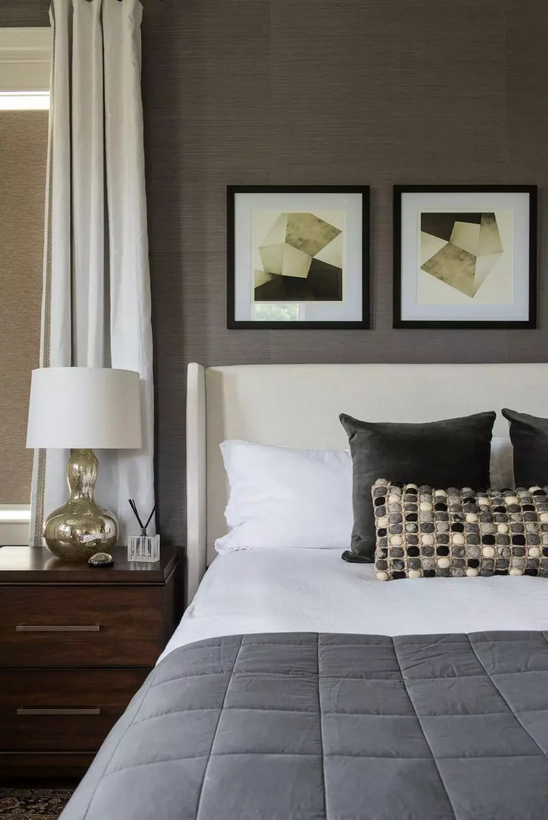 Get Textural With Grasscloth