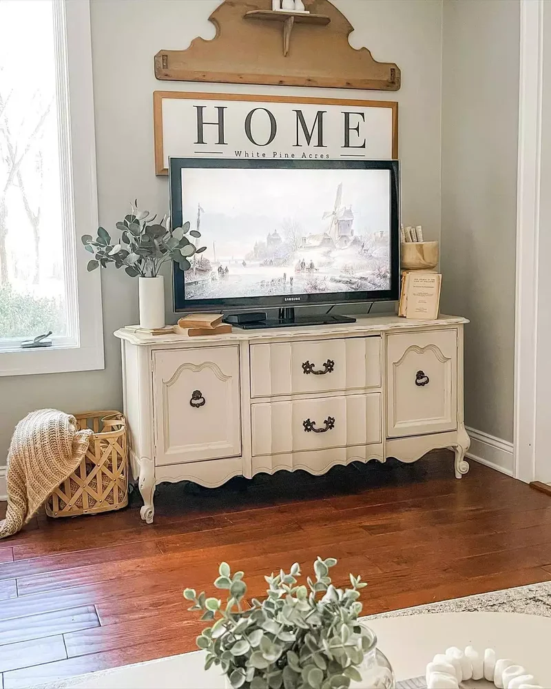 22 Beautiful Farmhouse TV Stand Styling Ideas You'll Love 18 Give Old Books New Life