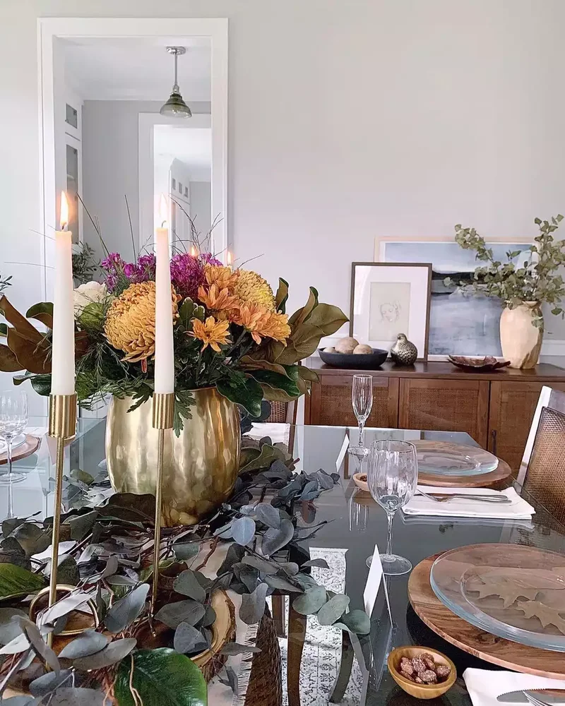 62 Stunning Thanksgiving Table Settings That Will Wow Guests 8 Glam Gold Table Setting