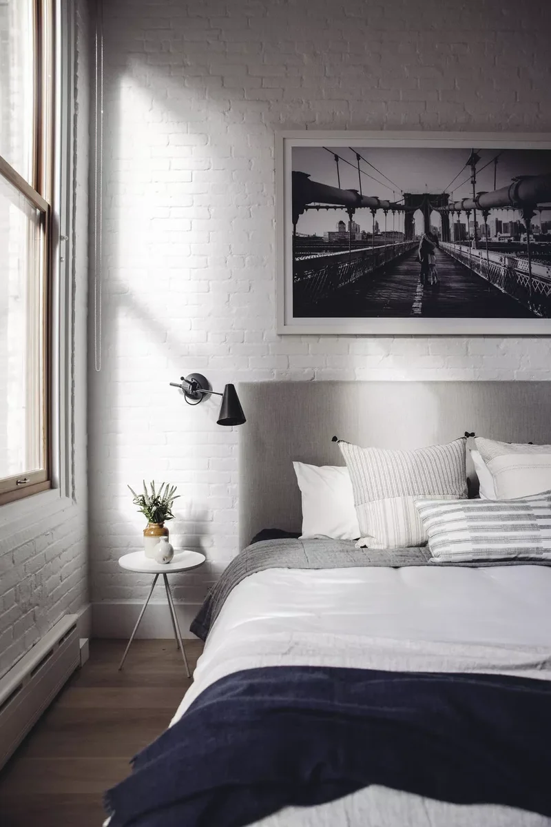 35 Apartment Bedroom Ideas to Add Personality and Warmth 27 Go Minimalist