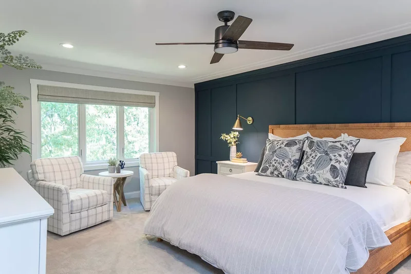 25 Navy Blue Bedroom Designs That Transcend Nautical Style 10 Go With an Accent Wall