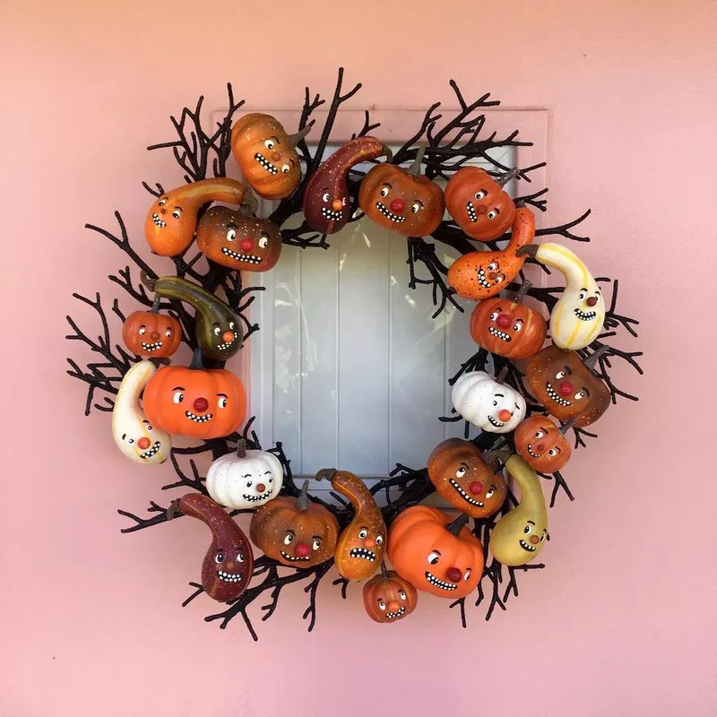 45 Halloween Wreath Ideas to Craft Before October Arrives 13 Gourd Halloween Wreath
