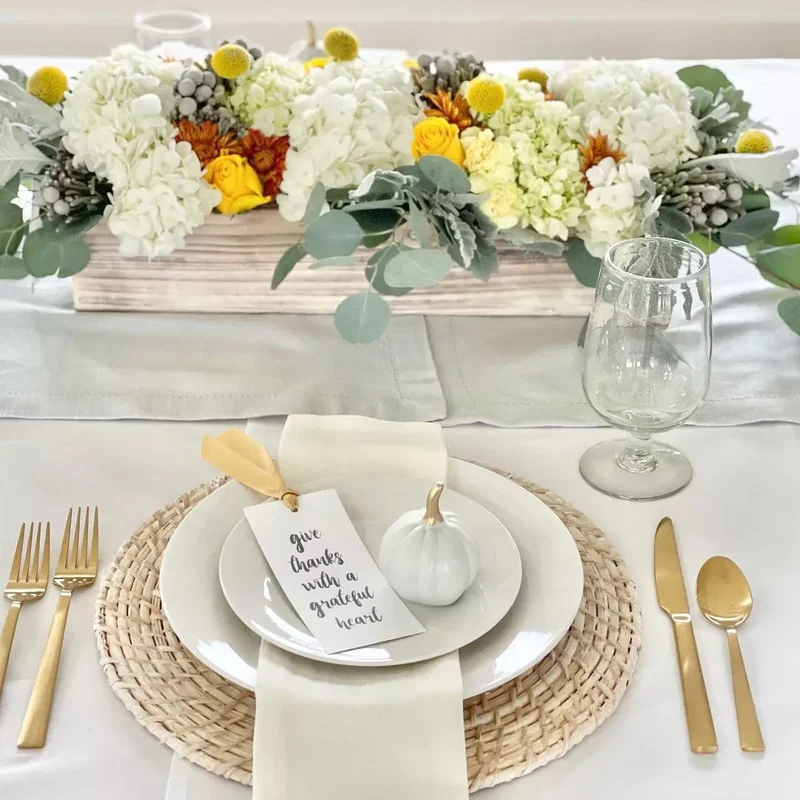 62 Stunning Thanksgiving Table Settings That Will Wow Guests 29 Gratitude Place Settings