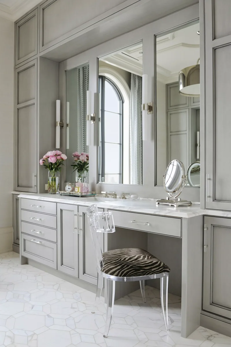 36 Beautiful Gray Bathroom Ideas to Create Your Dream Spa 9 Gray Bathroom Vanity